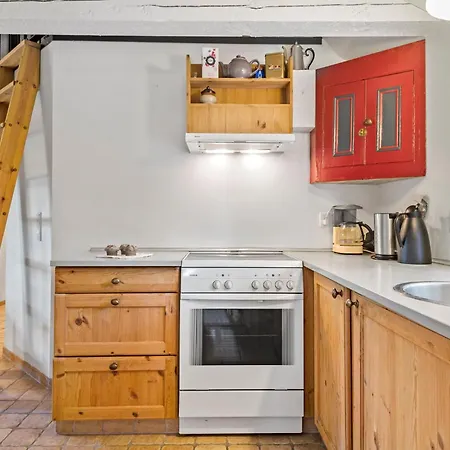 2 Bedroom Lovely In *