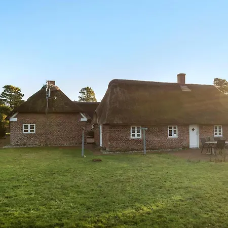 Tatil Evi 2 Bedroom Lovely In *