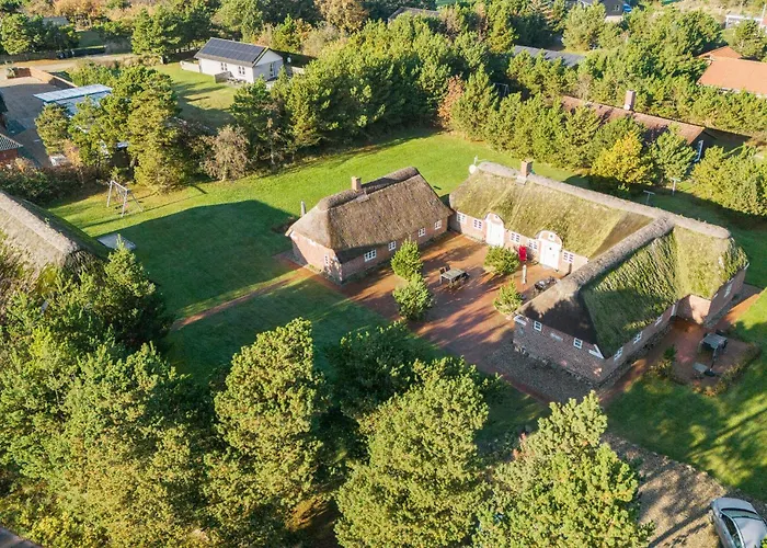 2 Bedroom Lovely In * Blåvand